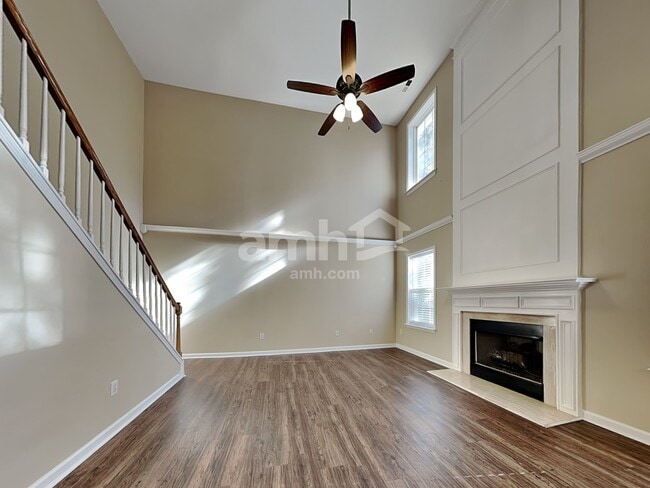 Photo - 409 Ascott Way