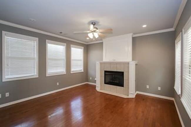 Photo - Beautiful 3 Bed/3 Bath in Fayetteville!
