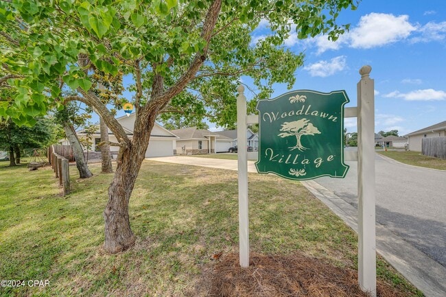 Photo - 205 Woodlawn Ct