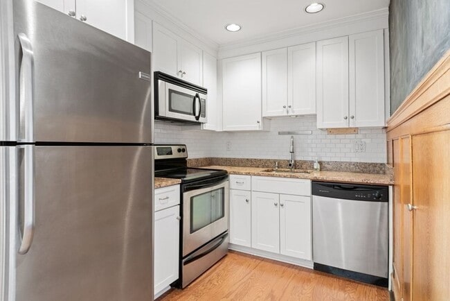Photo - 16 Balmoral St Unit 103