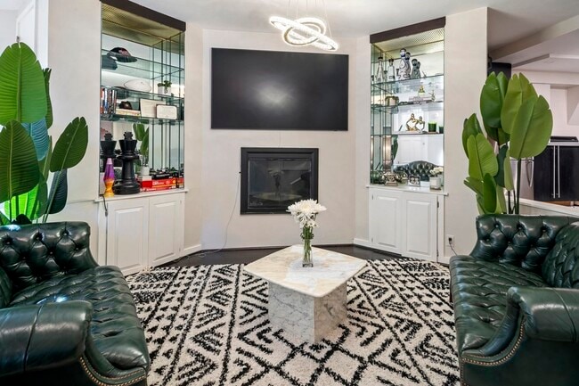 Photo - 244 Beacon St Unidad 1C