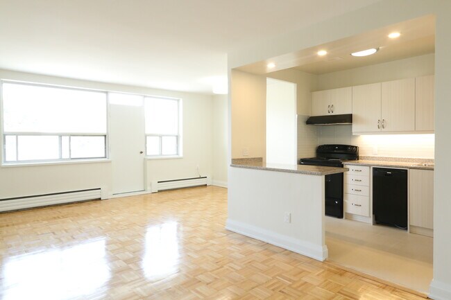 Photo - Maplebank Court