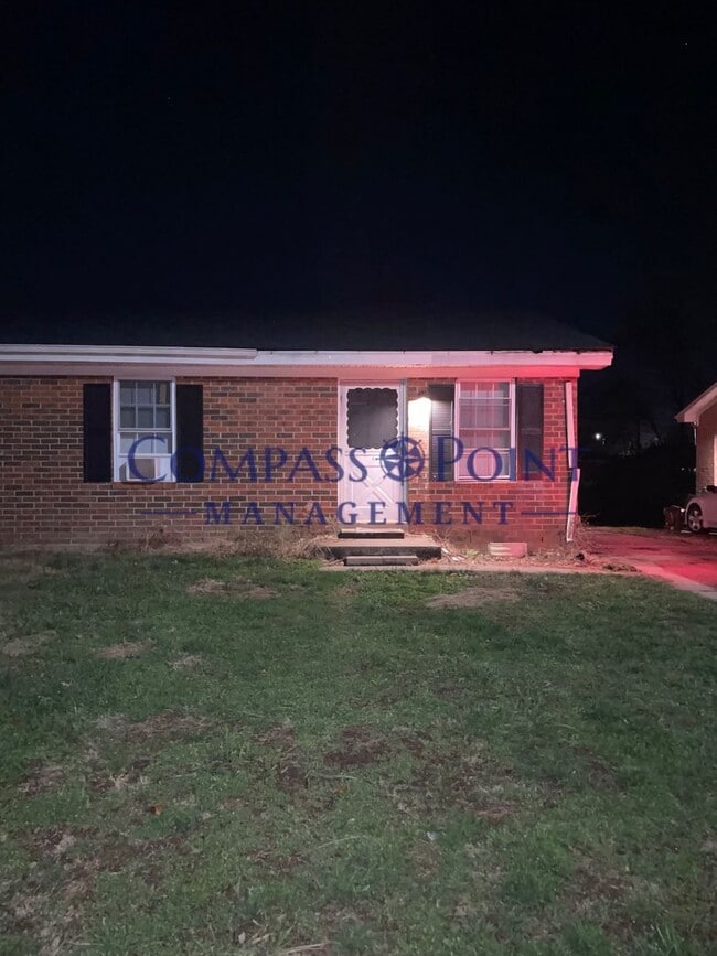 Building Photo - 111 Birch Dr Unit B