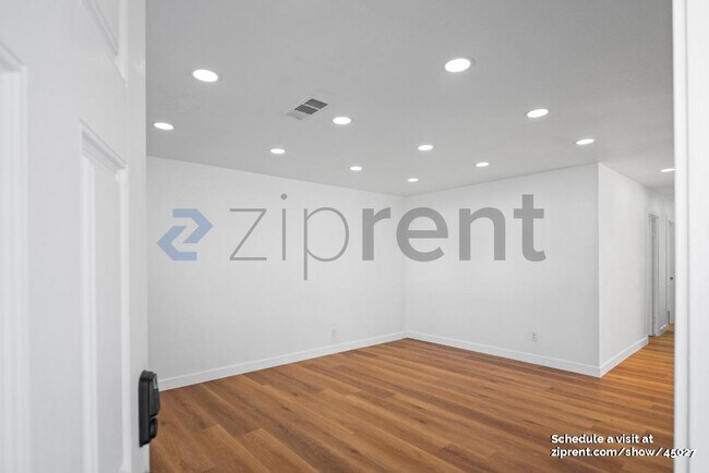 Photo - 4136 San Bernardino Way Casa