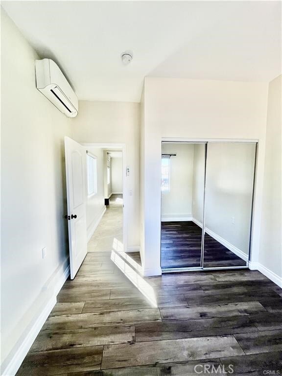 Photo - 5709 Jamieson Ave