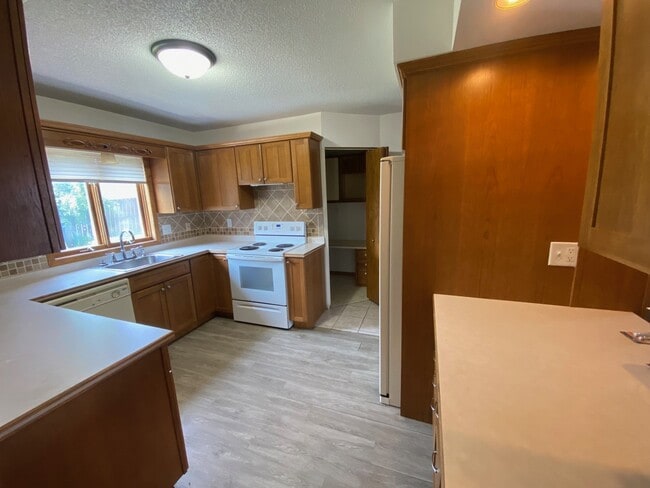 Valhalla Villa Townhomes