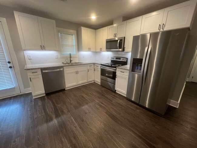 526 Hudson Terrace