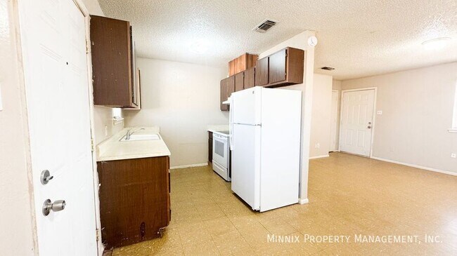 Photo - 631 S Crosby St