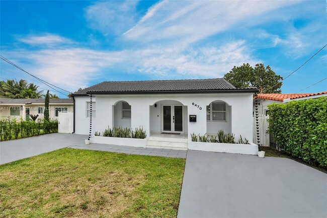 Photo - 6470 SW 27th St