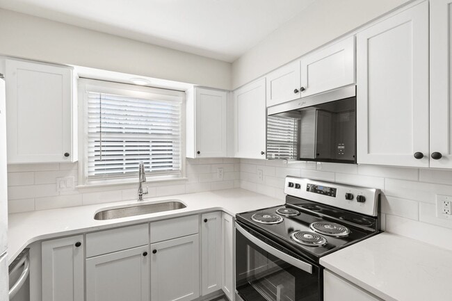 Photo - 163 S Eagle Creek Dr Unit 163 S.Eagle Creek
