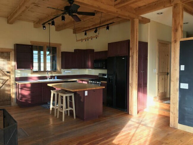 Photo - Mountain-View Country Living Near the Teton River
