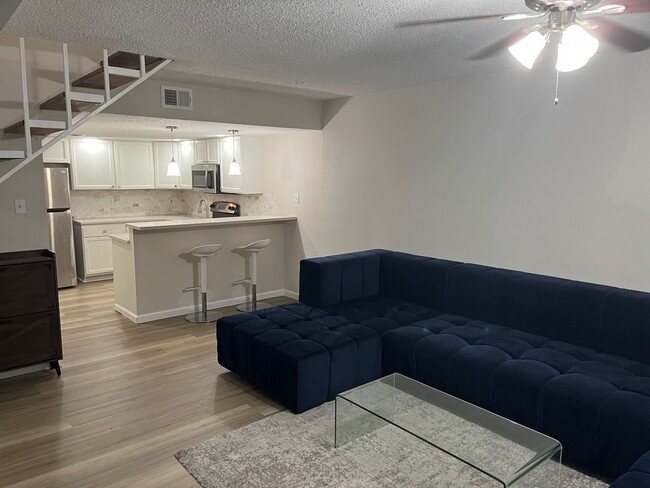 Photo - 3121 Park Ln