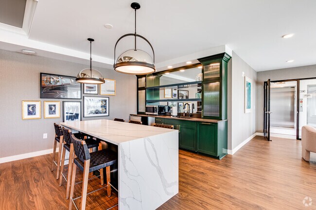 The 85 At Midland Terrace - Club Room