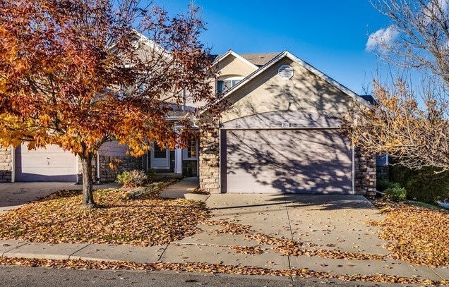 Photo - 711 Gateway Cir Townhome