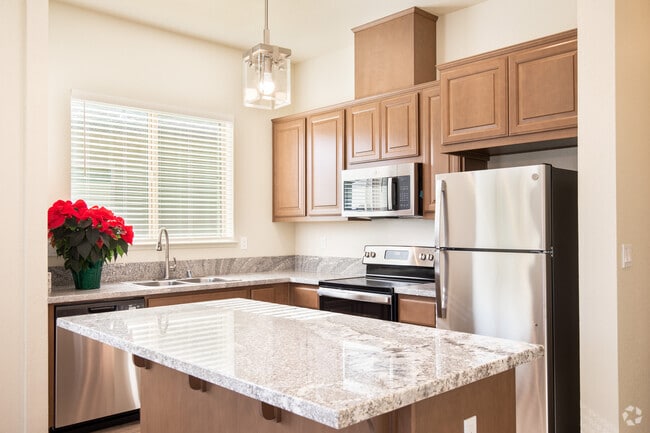 3BR, 2BA - 1641SF
