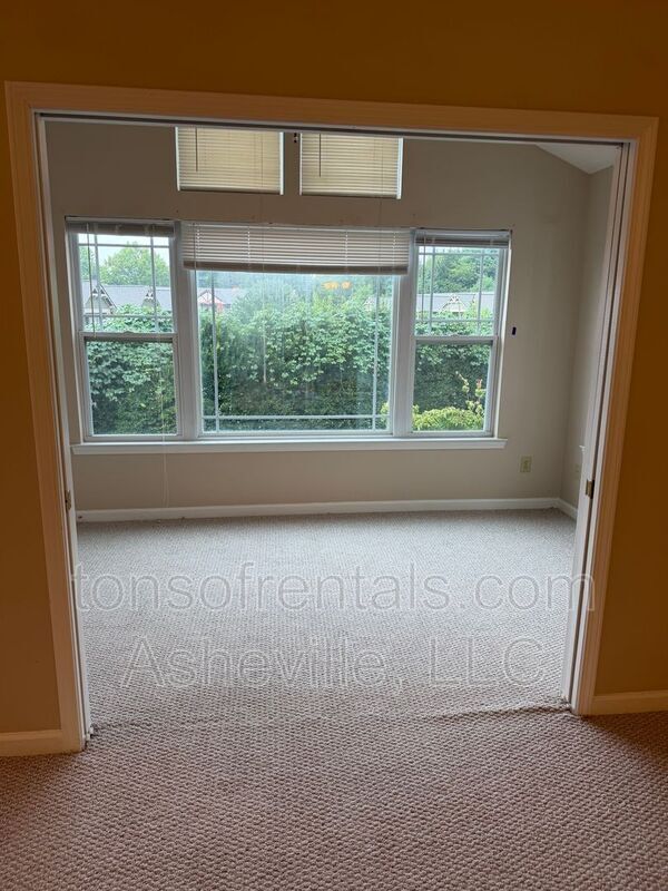 Photo - 149 Morningside Ln