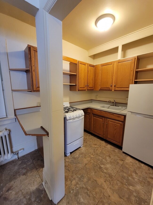 Photo - 33-35 S Goodman St.