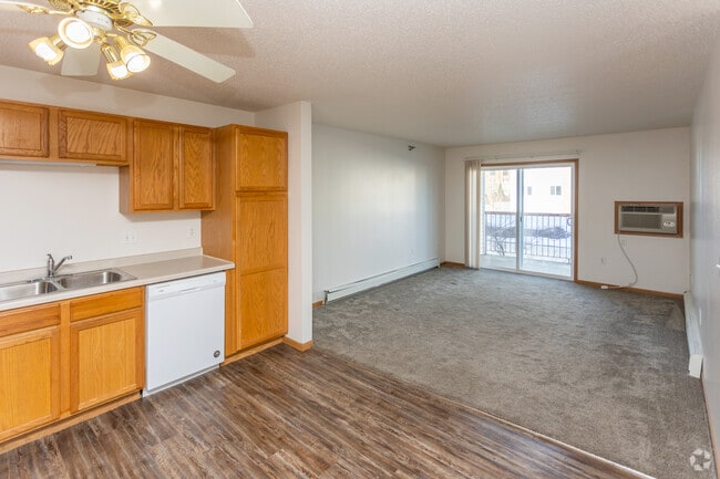 2BR, 2BA - 1,000 - 1,187SF - Living Area