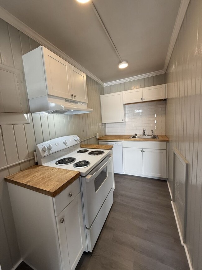 Photo - 1437-1459 W. Fourth St. - 12 Unit Unidad 1457 W. Fourth St.