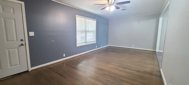Photo - 1418 N Roberson St