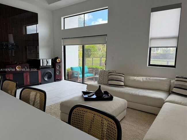 Photo - 4384 NW 8th Ct