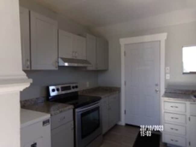 Photo - 3bd 1ba W/Garage