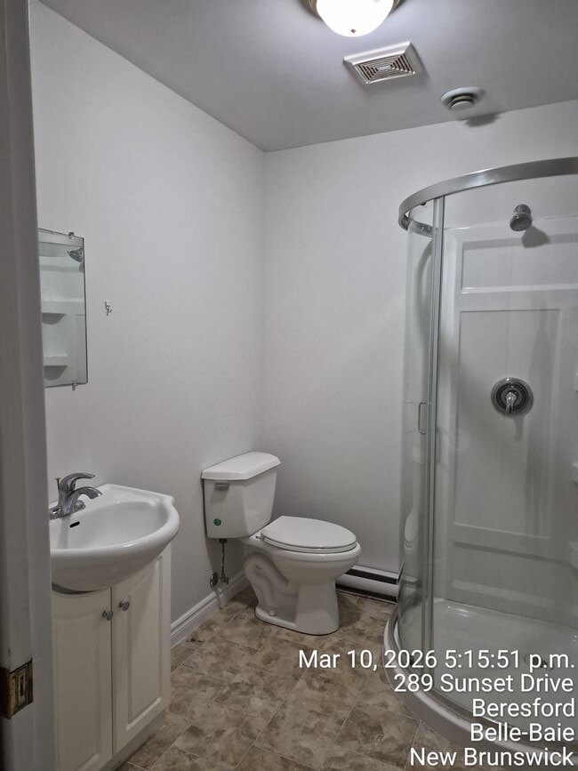 Building Photo - 289 Sunset Dr Unit 6