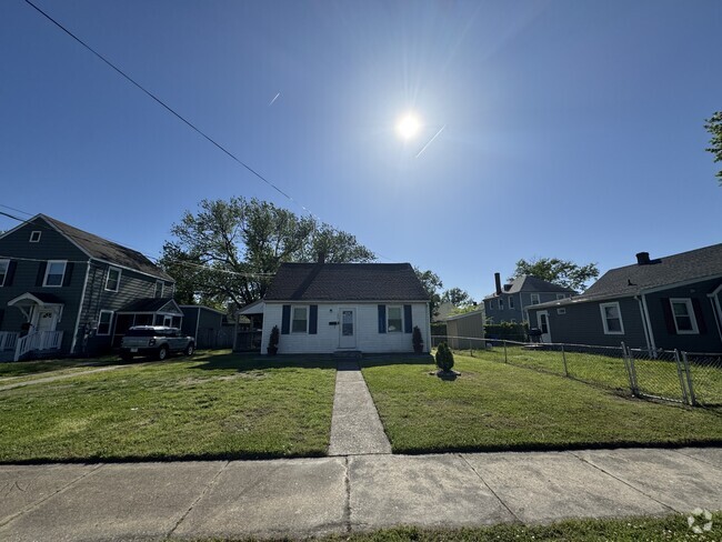 Building Photo - 1625 Wickham Ave Rental