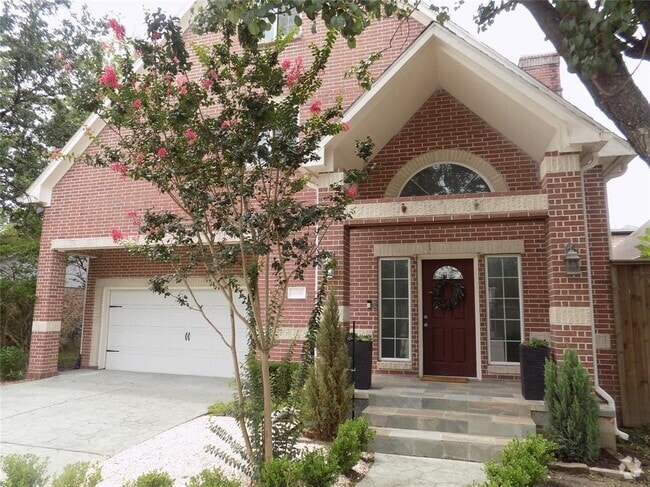 Building Photo - 4254 Bissonnet St Rental