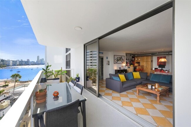 Building Photo - 9 Island Ave Unit 810