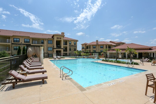 Pool - Creekside on Parmer Lane
