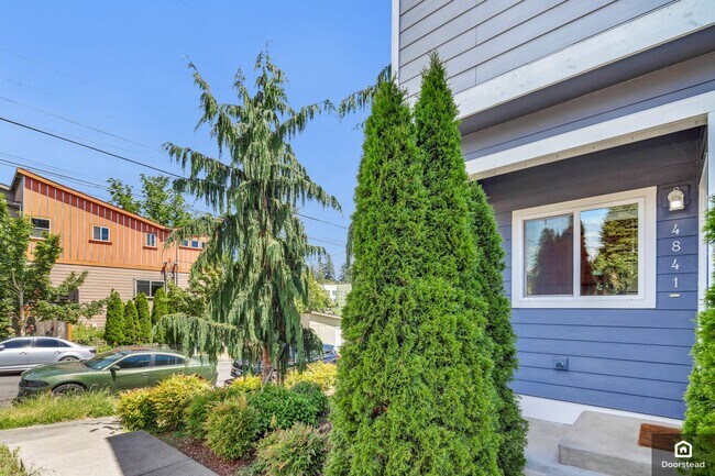 Photo - 4841 S Chicago St