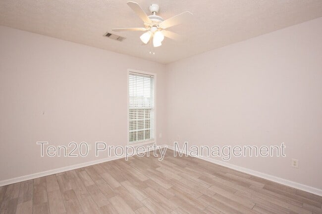 Photo - 6020 White Pine Dr