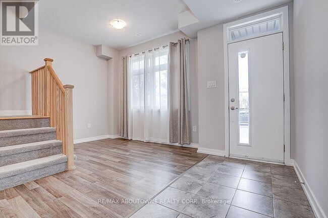 Photo - 52 Saintfield Dr