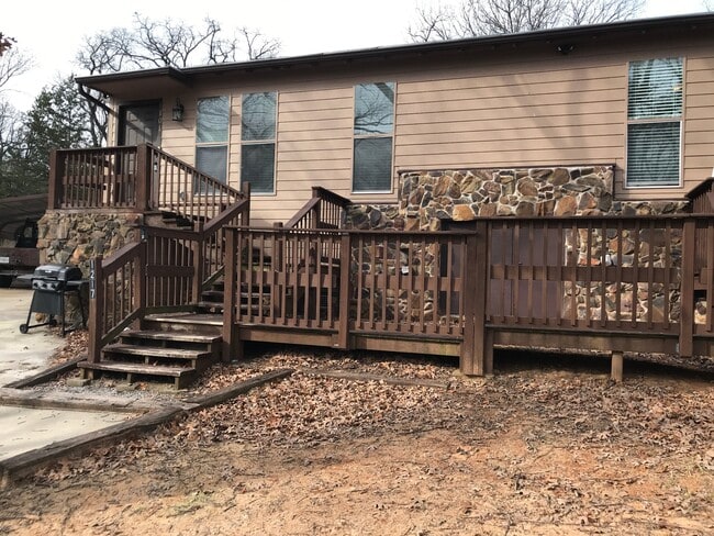 Photo - 1217 Oak Dr.