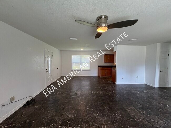 Photo - 410 Wildwood St