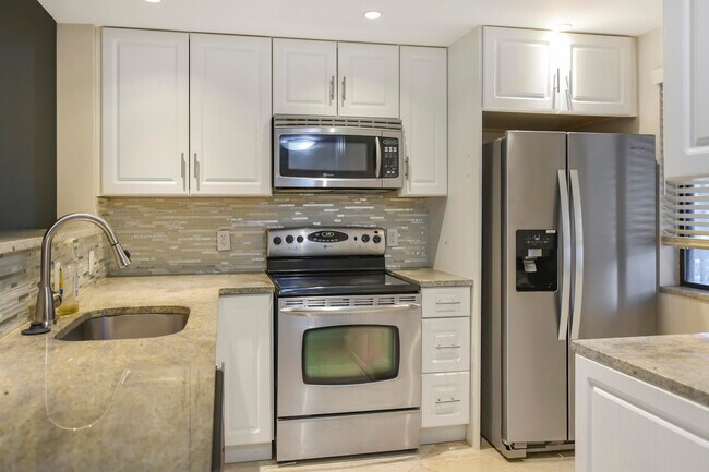 Photo - 21951 Soundview Terrace Unit 207