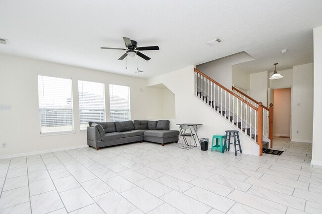 Photo - 9641 Weldridge Dr