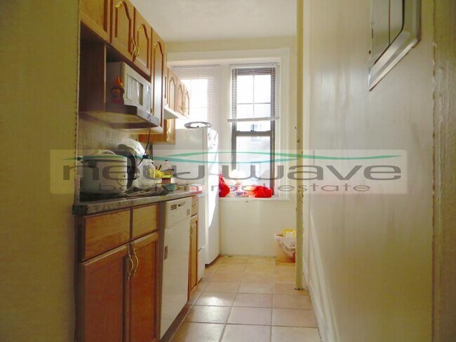 Photo - 82 Saint Stephen St Unidad #19