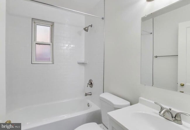 Photo - 8318 Roanoke Ave Unit 4