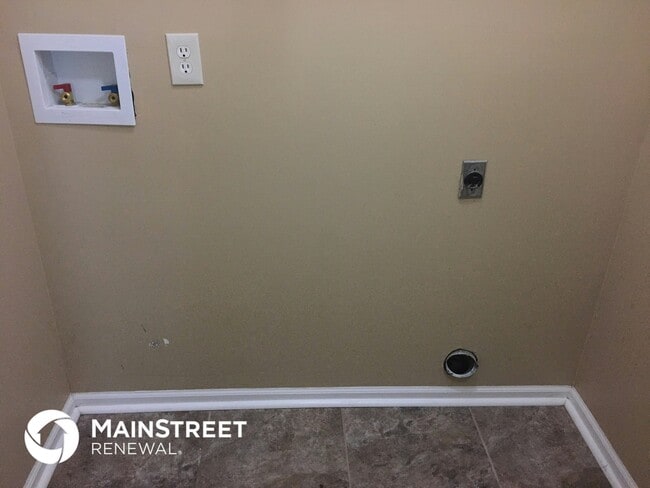 Building Photo - 2026 Grove Cir Rental