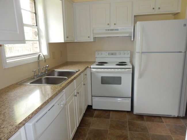 Photo - Fourteenth Avenue 4000 Unit A