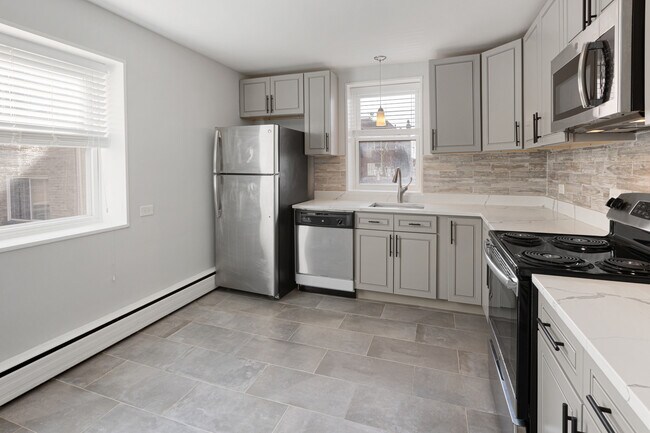 Photo - 6122 N Kenmore Ave