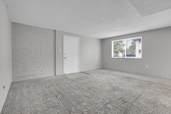 Photo - $1,700.00 - 3 Bedrooms, 2 Bathrooms, Condo... Unit 8