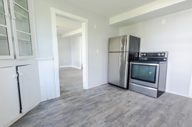 129 Jackson St