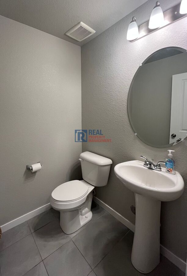 Photo - 420 Ryan Ave