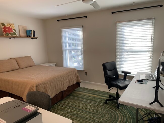 Master BR - 119 Old Forge Xing Unit 119