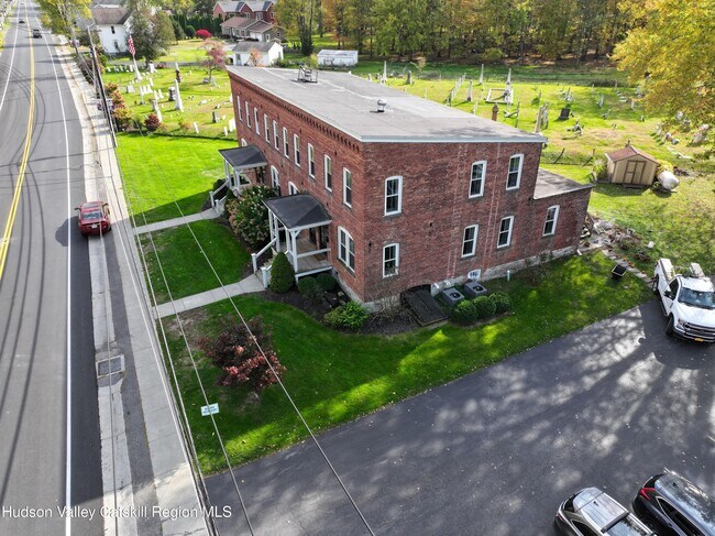 Photo - 160 Mansion St