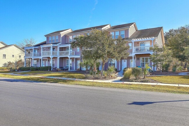 Photo - 3 bedroom fully furnished home, Pet Friend...