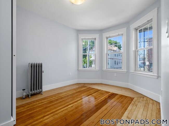 Photo - 16 Windsor Rd Unit 1